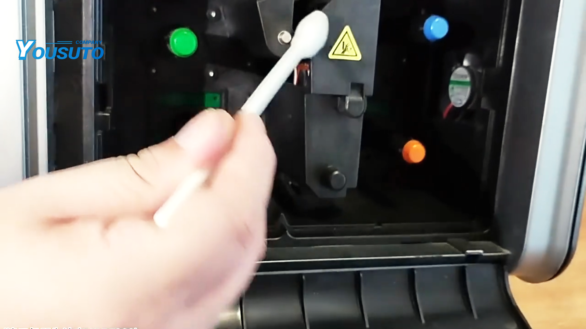  And the tools only need cleaning swabs or cleaand alcohol. When cleaning the print head of the bar code printer, pay attention to turn off the power of the bar code printer first, turn up the print head, remove the ribbon and label paper, and wipe the print head lightly with a swab (IPA Alcohol Cleaning Swab) soaked in the print head cleaning solution. until clean, then gently dry the print head with a clean swab. Note that when we wipe the print head, try to keep it in the opposite direction. Keeping the barcode print head clean can get a good printing effect, and most importantly, it can prolong the life of the print head.